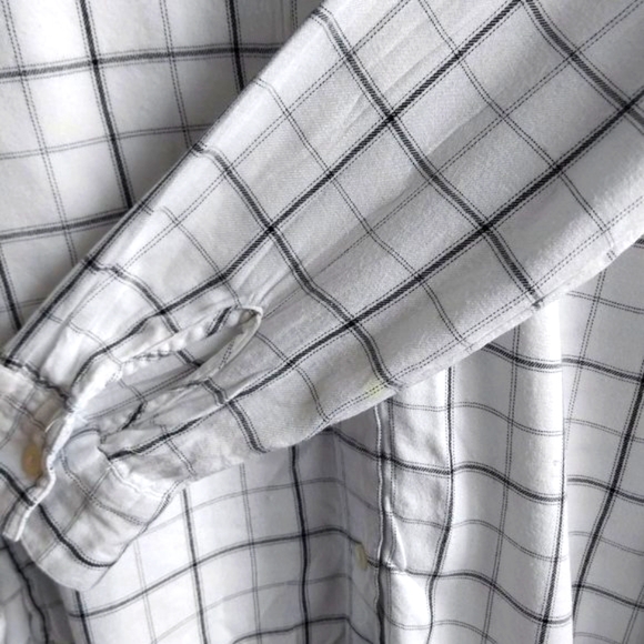 Old Navy Plaid Shirt For Women - Picture 4 of 8